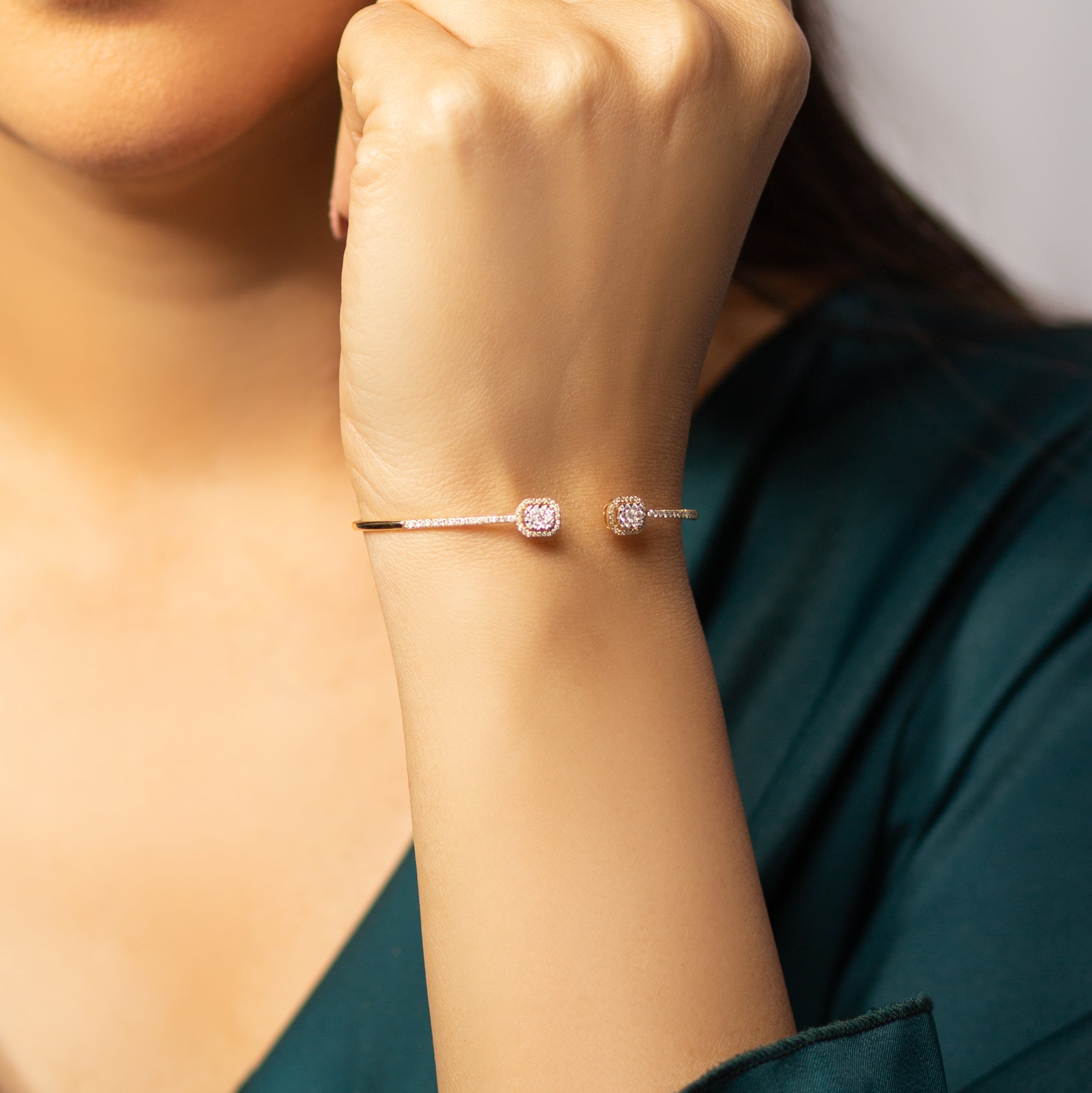 Diamond bangle hotsell yellow gold